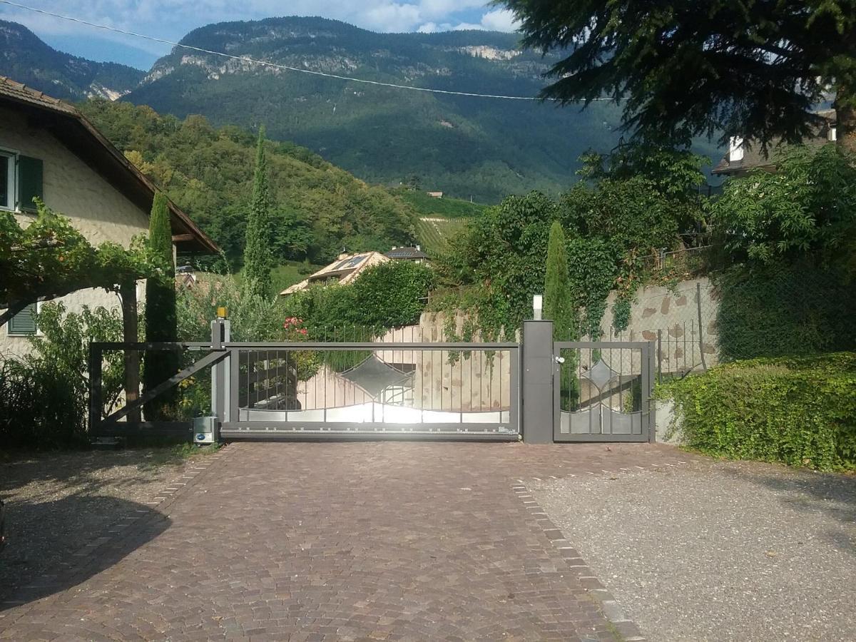Ferienwohnungen St. Michael Eppan an der Weinstraße Eksteriør billede